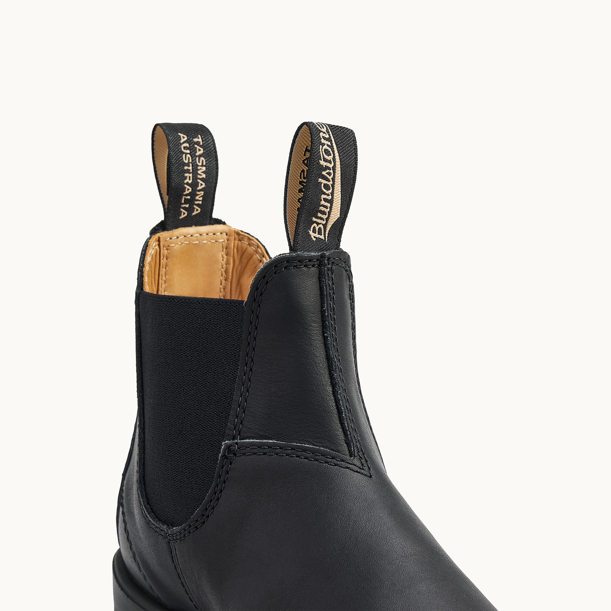 Men's Classics #558 - Image 5